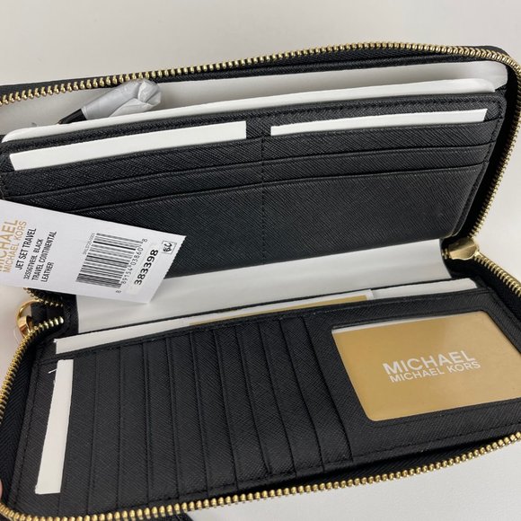 New Michael Kors Black Saffiano Leather Zippered Wallet - Picture 4 of 4